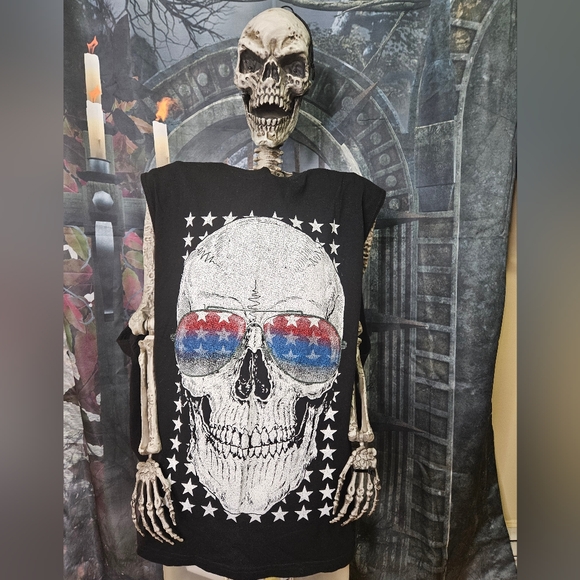 Other - Black Skull Graphic Tank Top